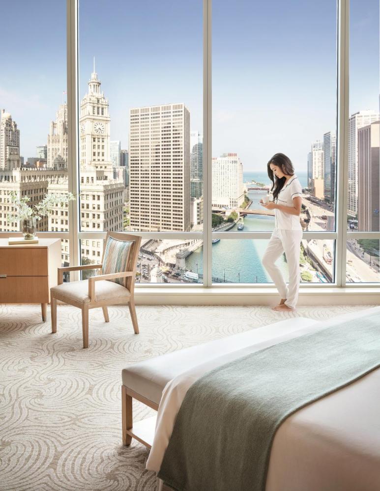 Executive Spa King Room interior